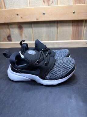 Nike Presto Fly Toddler Boys Size 10C Black Grey White Sneakers Shoes AA3059-001